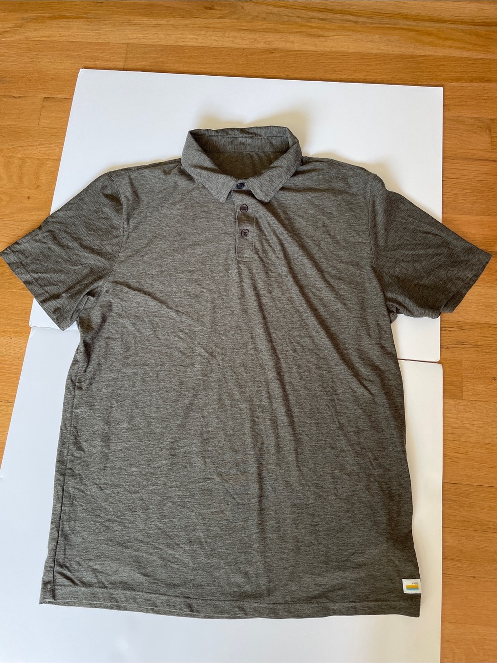 Vuori Olive Polo with Three-Button Placket